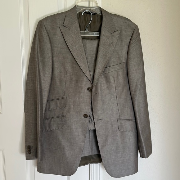 Banana Republic Men’s Suit